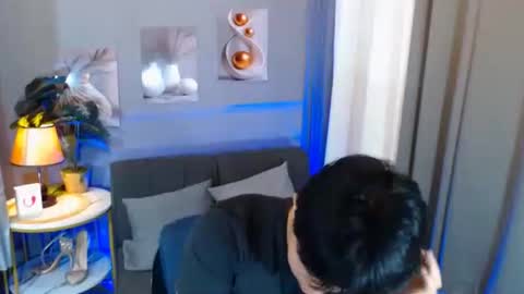 Charlie online show from April 9, 1:49 am