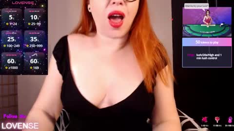 Snapshot of xcleo chatting on December 9, 9:39 am Cleo online show from December 9, 9:39 am