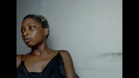 xcreamypussy online show from December 17, 2:12 am