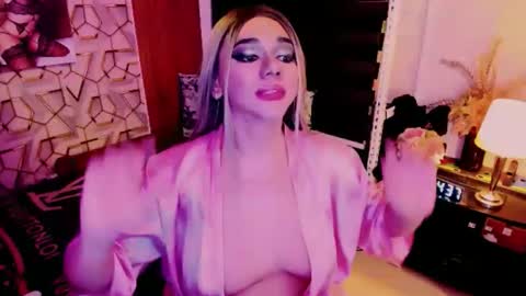 XDirtymistressX online show from October 18, 8:37 am