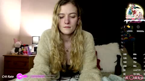 EllieeRose online show from January 5, 4:04 am