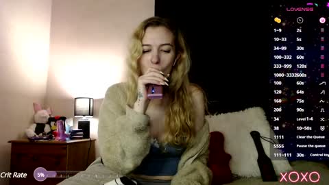 EllieeRose online show from January 18, 3:31 am