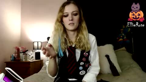 EllieeRose online show from October 11, 11:36 pm