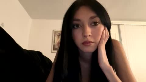 xenadreamx online show from February 20, 4:20 am