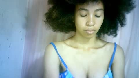 xenna610827 online show from February 5, 11:17 pm