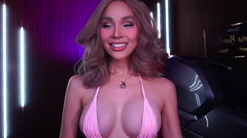 Anne online show from November 1, 3:52 am