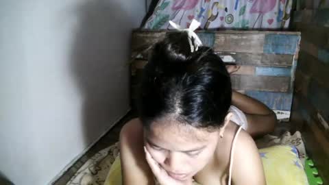 xgurlxlaloox online show from June 7, 5:00 am