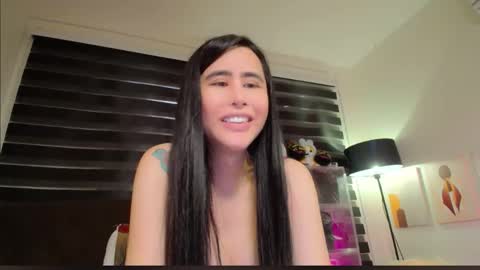 Snapshot of xhotcockcumts chatting on November 19, 7:19 am Barbie ann online show from November 19, 7:19 am