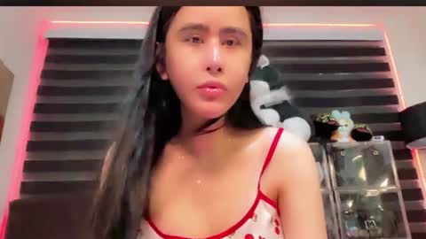 Snapshot of xhotcockcumts chatting on December 1, 5:34 am Barbie ann online show from December 1, 5:34 am