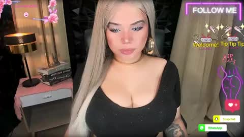 Snapshot of xhugeharleyselfsuckerx chatting on May 25, 1:11 am xHUGECOCKTILLCUMX online show from May 25, 1:11 am