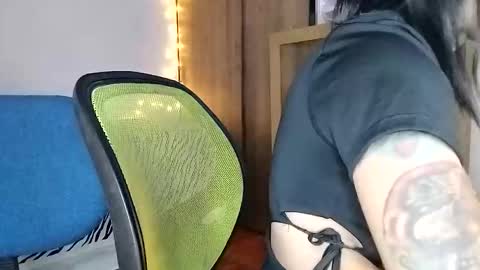   Samara online show from December 9, 9:05 pm