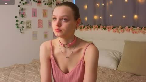 Luna and Lina online show from November 20, 4:12 am