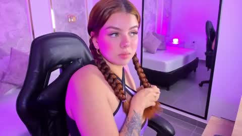 X I M E N A  online show from April 13, 7:41 pm