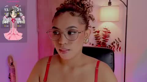 Snapshot of ximena_sotto1 chatting on September 9, 8:30 pm camila online show from September 9, 8:30 pm