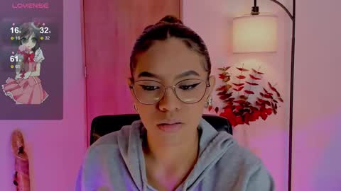 Snapshot of ximena_sotto1 chatting on October 12, 6:07 pm camila online show from October 12, 6:07 pm