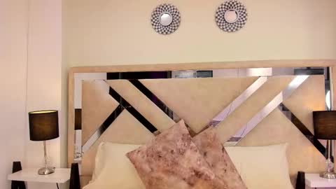 Xime  online show from February 4, 3:01 am