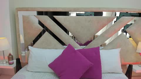 Xime  online show from March 31, 3:41 am