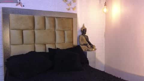 ximena online show from December 15, 1:04 pm