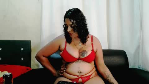 XIndianXFireBallx online show from October 28, 9:57 am