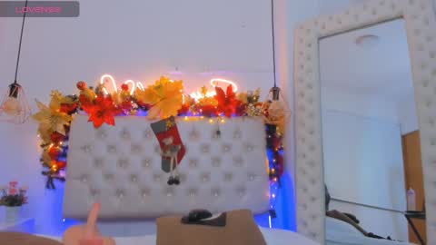 xiomara_cortes online show from December 31, 8:45 pm