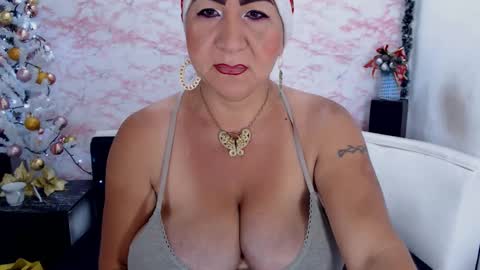 XIOMY   give LIKE on my page online show from December 13, 12:39 pm