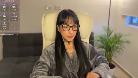 Snapshot of xisisxx chatting on October 8, 10:51 pm xisisxx online show from October 8, 10:51 pm