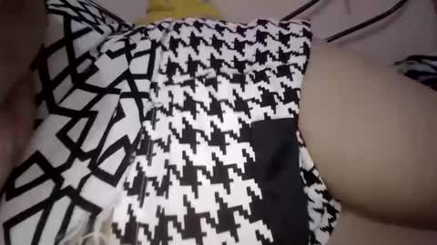 xjuicytits online show from May 27, 2:08 am