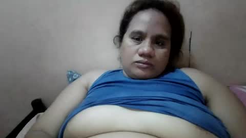 Snapshot of xjuicytits chatting on June 5, 2:51 am xjuicytits online show from June 5, 2:51 am