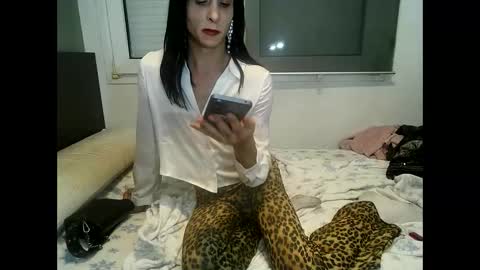 Snapshot of xlecram chatting on January 23, 1:45 pm Wendy online show from January 23, 1:45 pm