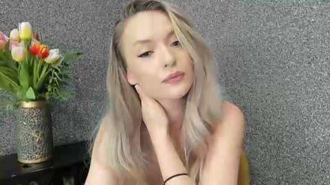 XmXMarisa online show from March 8, 5:28 pm