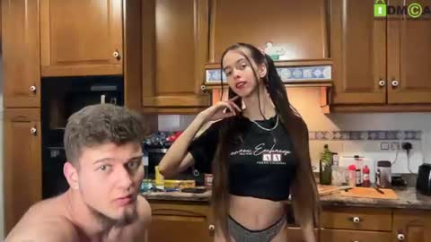 Snapshot of xmaskedgirl888 chatting on June 20, 11:07 pm Extreme Couple online show from June 20, 11:07 pm