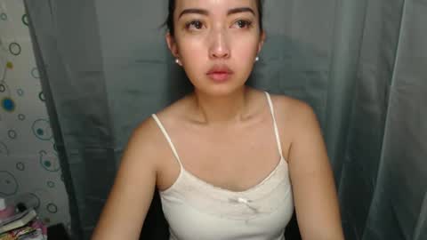 Snapshot of xnaughty_angelx chatting on March 7, 2:52 am Ilove play tab00 and dirty show on wsp or tg and isell many videos and naked photos there online show from March 7, 2:52 am