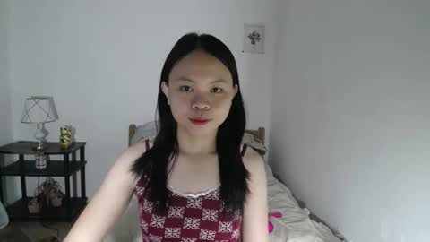 nathalie online show from March 1, 3:36 pm