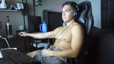 Snapshot of xoalejandroxo6 chatting on March 1, 6:59 am xoalejandroxo6 online show from March 1, 6:59 am