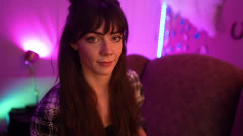 Bella Bondai online show from December 19, 9:18 am