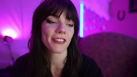 Bella Bondai online show from January 15, 1:31 pm