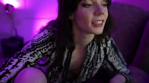 Bella Bondai online show from January 28, 8:47 am