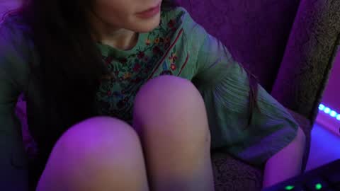 Bella Bondai online show from February 1, 12:47 pm