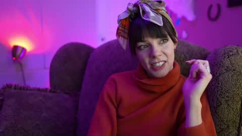 Bella Bondai online show from February 22, 7:01 am