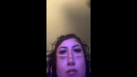 Snapshot of xocrybaby chatting on October 12, 12:09 am xocrybaby online show from October 12, 12:09 am