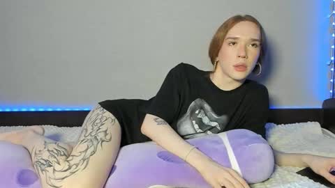 Megan online show from January 13, 4:07 am