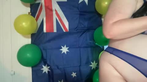 xopeachybaby online show from July 3, 12:44 pm