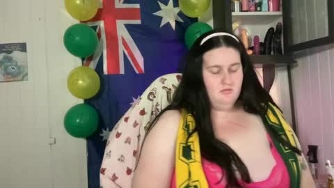 xopeachybaby online show from July 5, 4:41 am