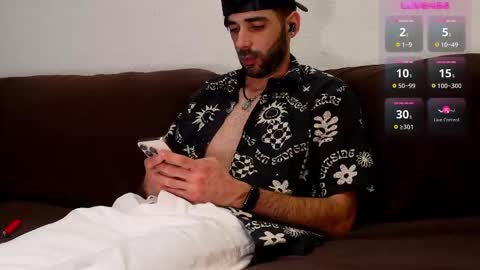 XoRylan online show from March 4, 6:36 pm