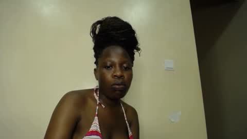 Snapshot of xoxo_booty chatting on November 24, 7:02 pm Xoxo online show from November 24, 7:02 pm