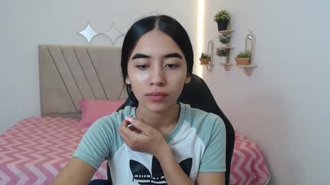 melany online show from April 19, 12:04 pm