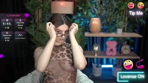 xoxo_molly online show from October 11, 9:13 pm