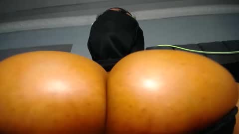 xpanther_23 online show from April 4, 8:12 am