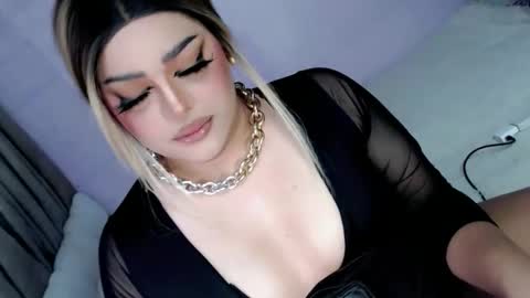 xsabbylicious69 online show from April 21, 1:42 am