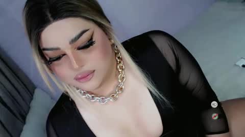 xsabbylicious69 online show from April 21, 2:51 am